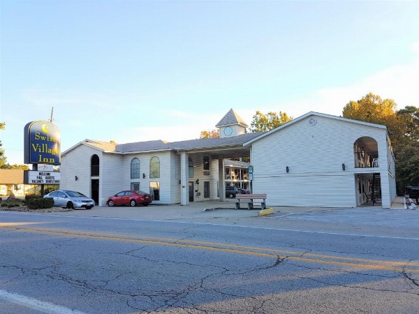 Swiss Village Inn image 30